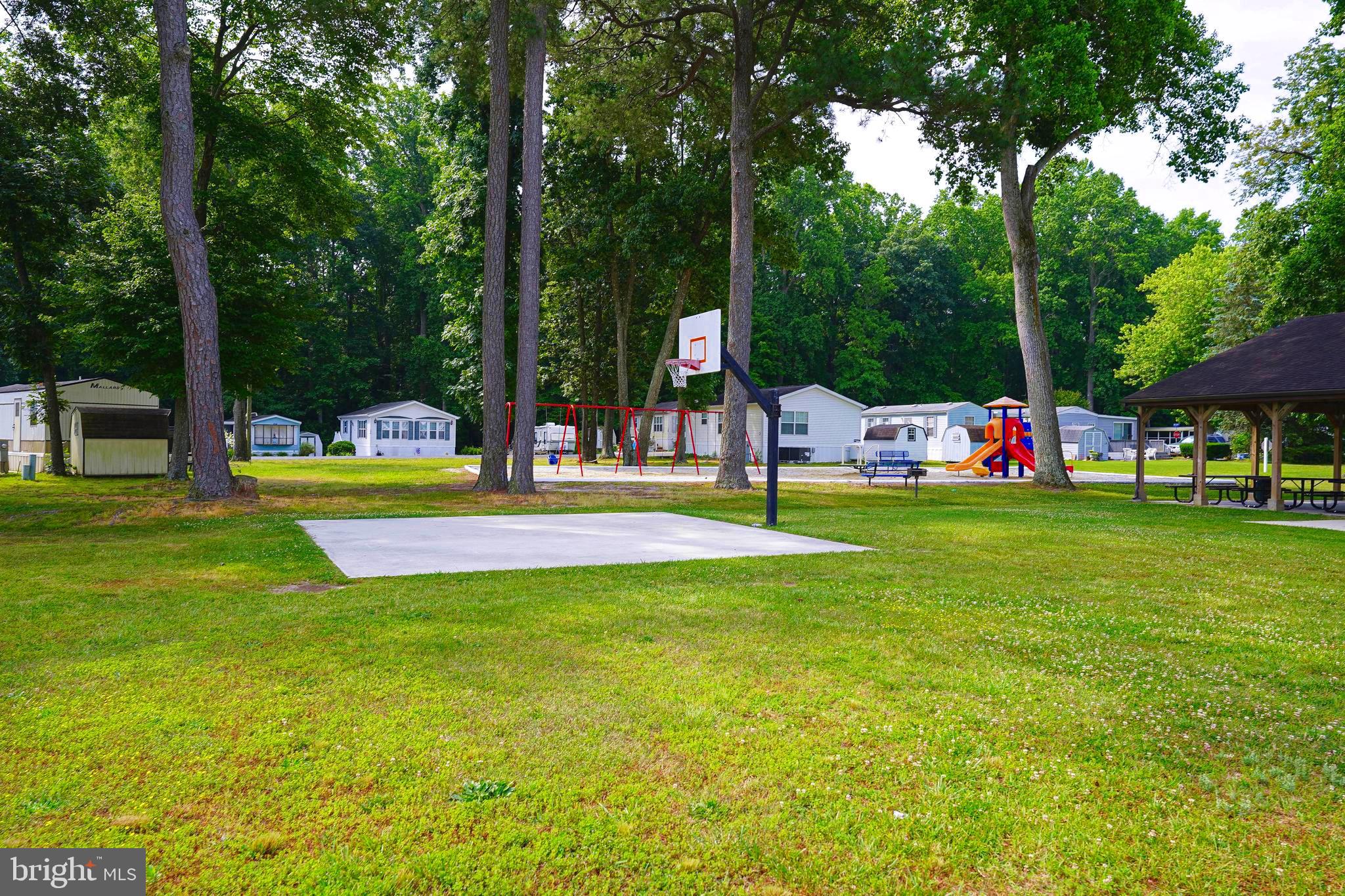 WHITE HORSE PARK I - Residential