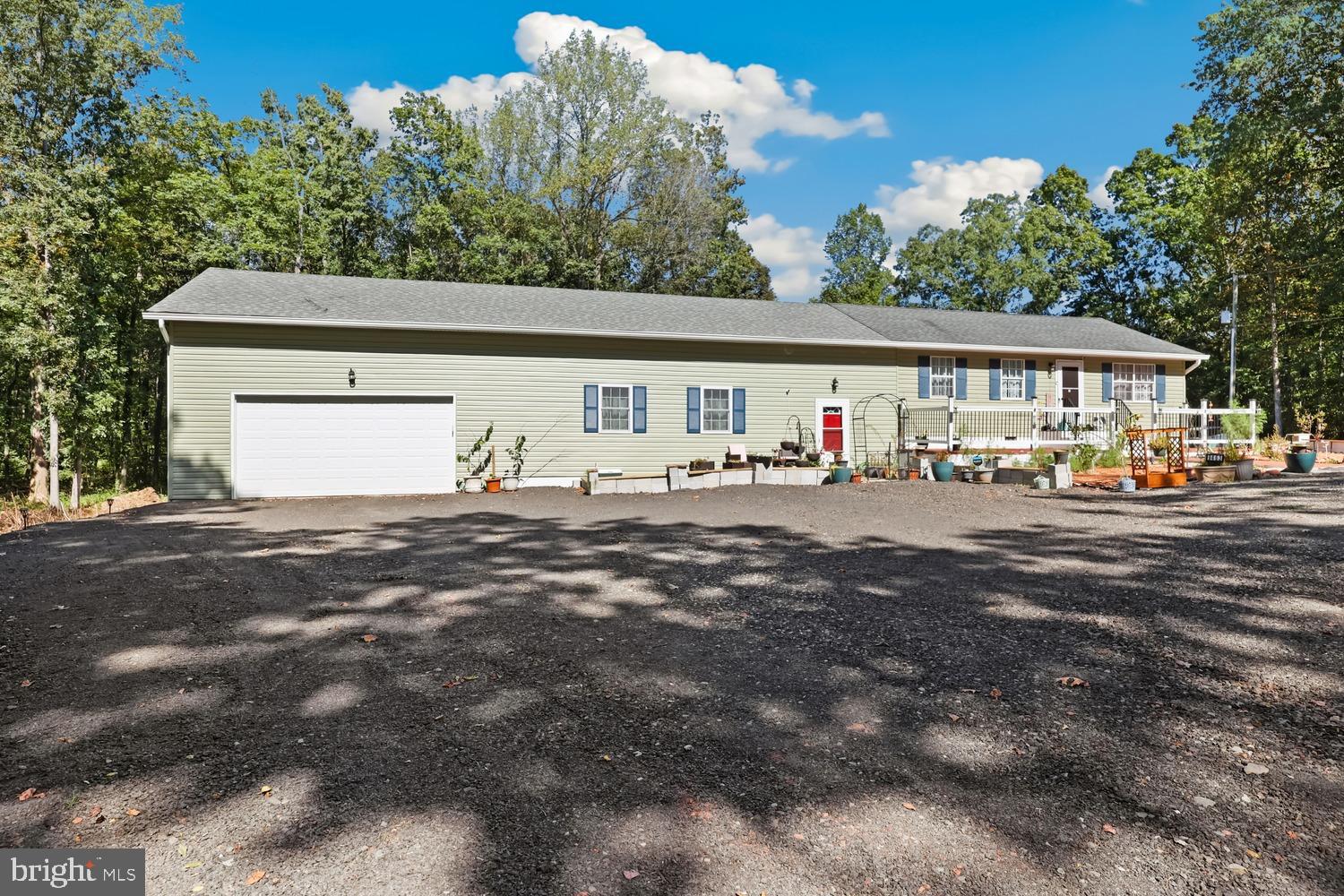 9463 ROGUES ROAD