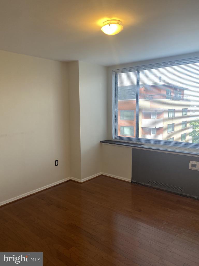 RIVER PLACE - Residential Lease