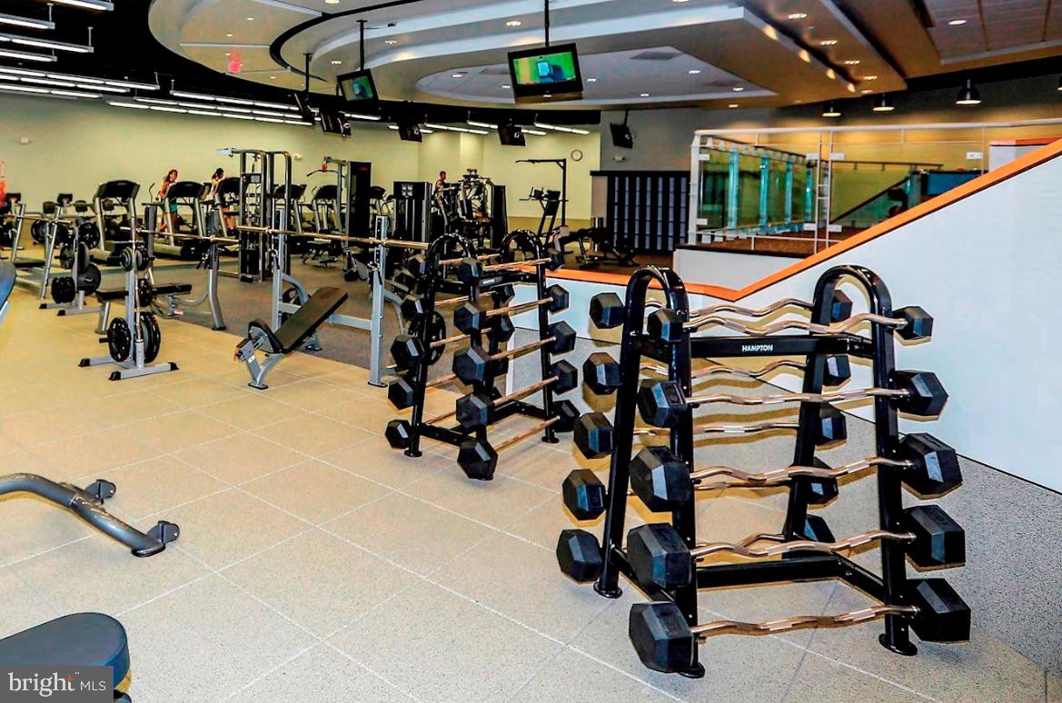 RIVER PLACE - Residential Lease