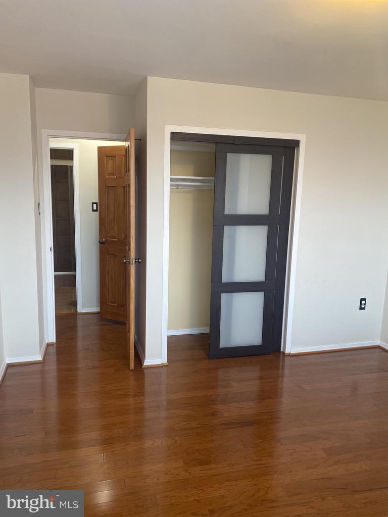 RIVER PLACE - Residential Lease