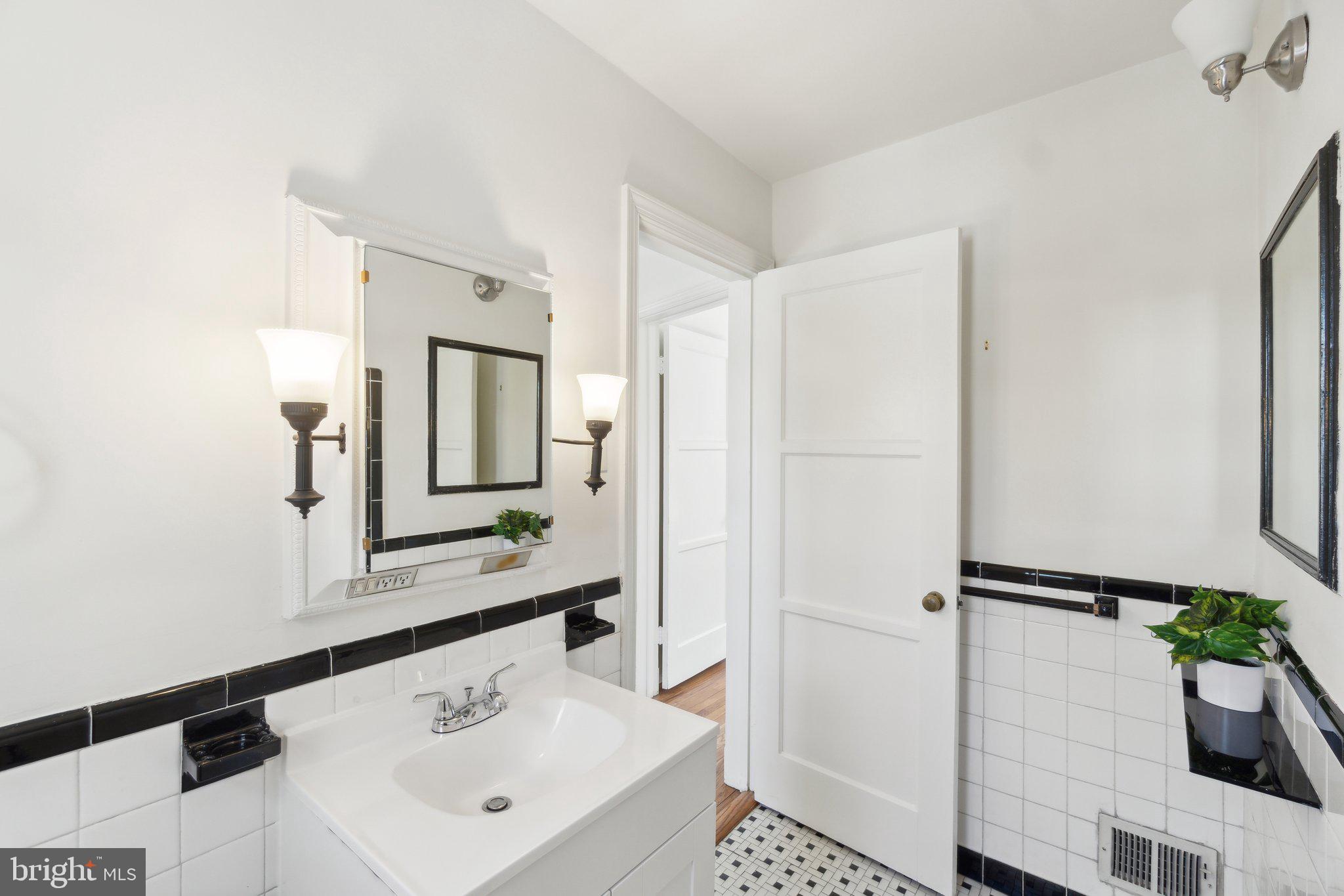 INDIAN SPRING - Residential