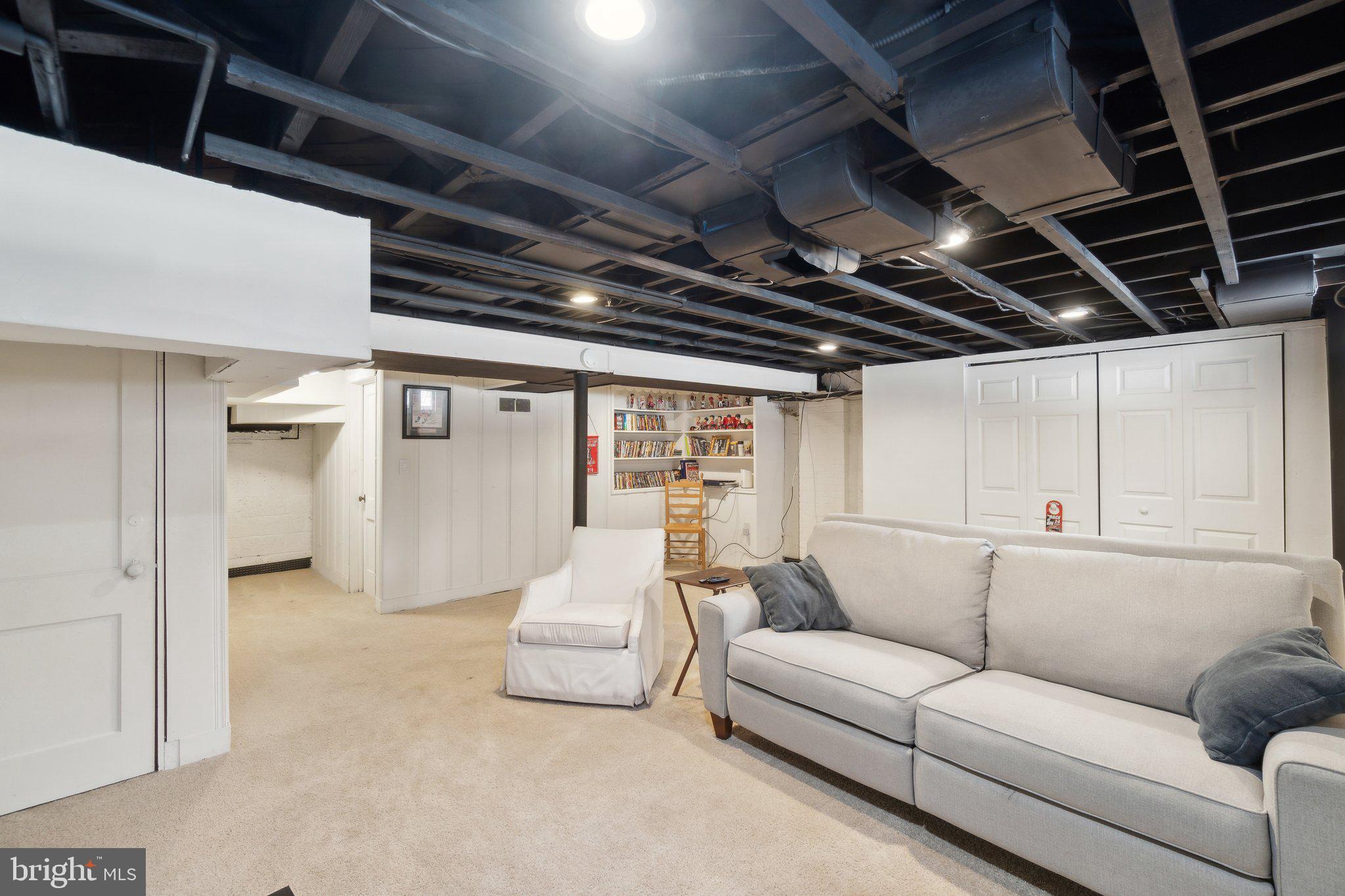 INDIAN SPRING - Residential