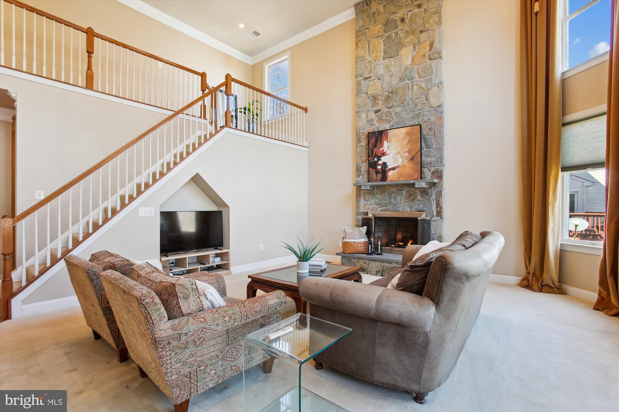 QUINCE ORCHARD KNOLLS - Residential