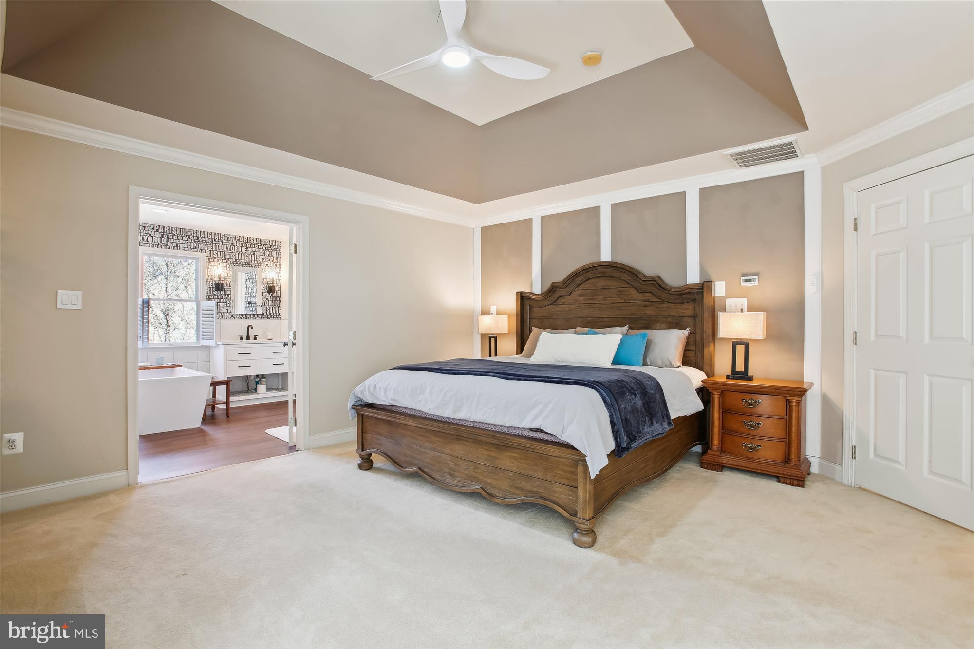 QUINCE ORCHARD KNOLLS - Residential