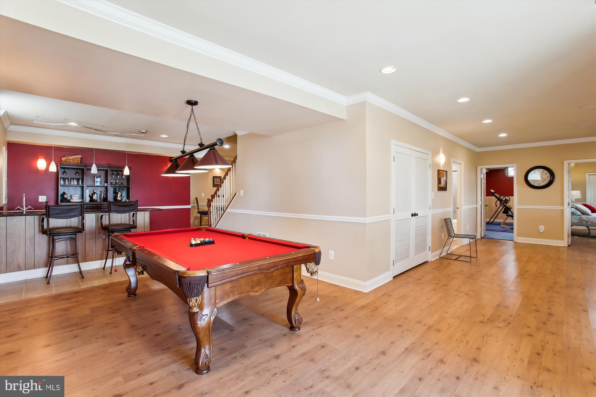 QUINCE ORCHARD KNOLLS - Residential