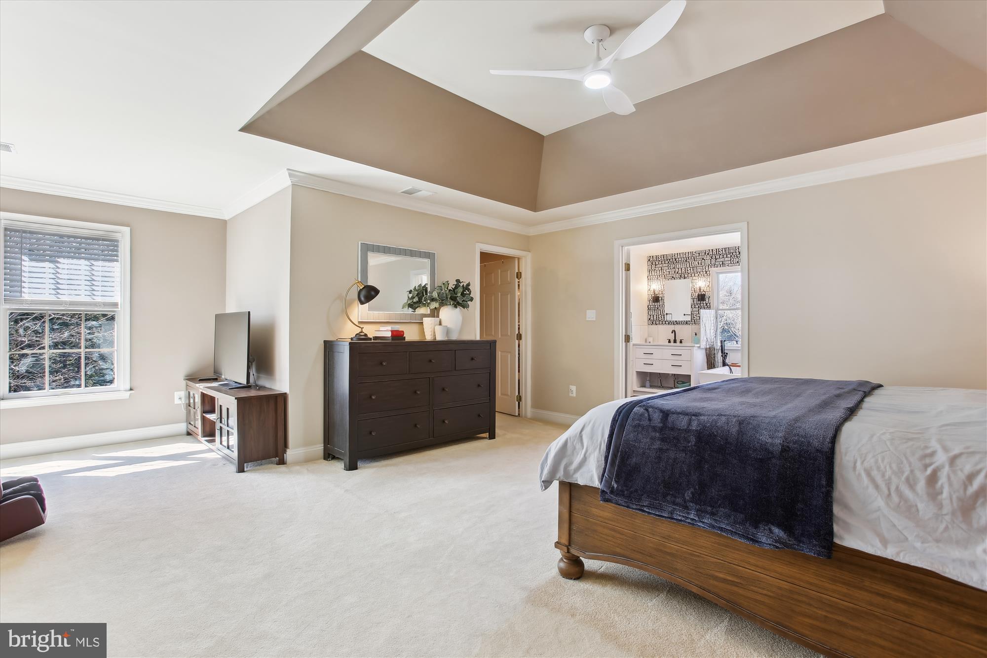 QUINCE ORCHARD KNOLLS - Residential