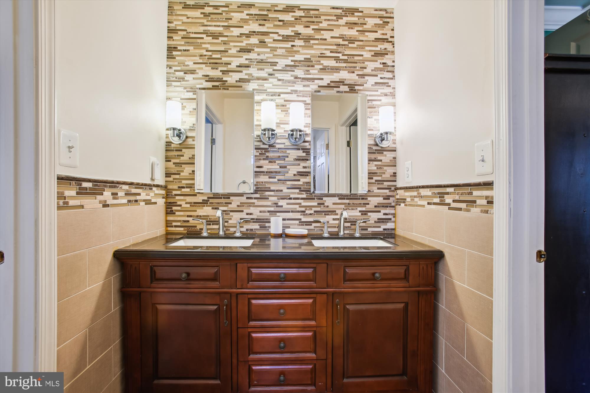 QUINCE ORCHARD KNOLLS - Residential