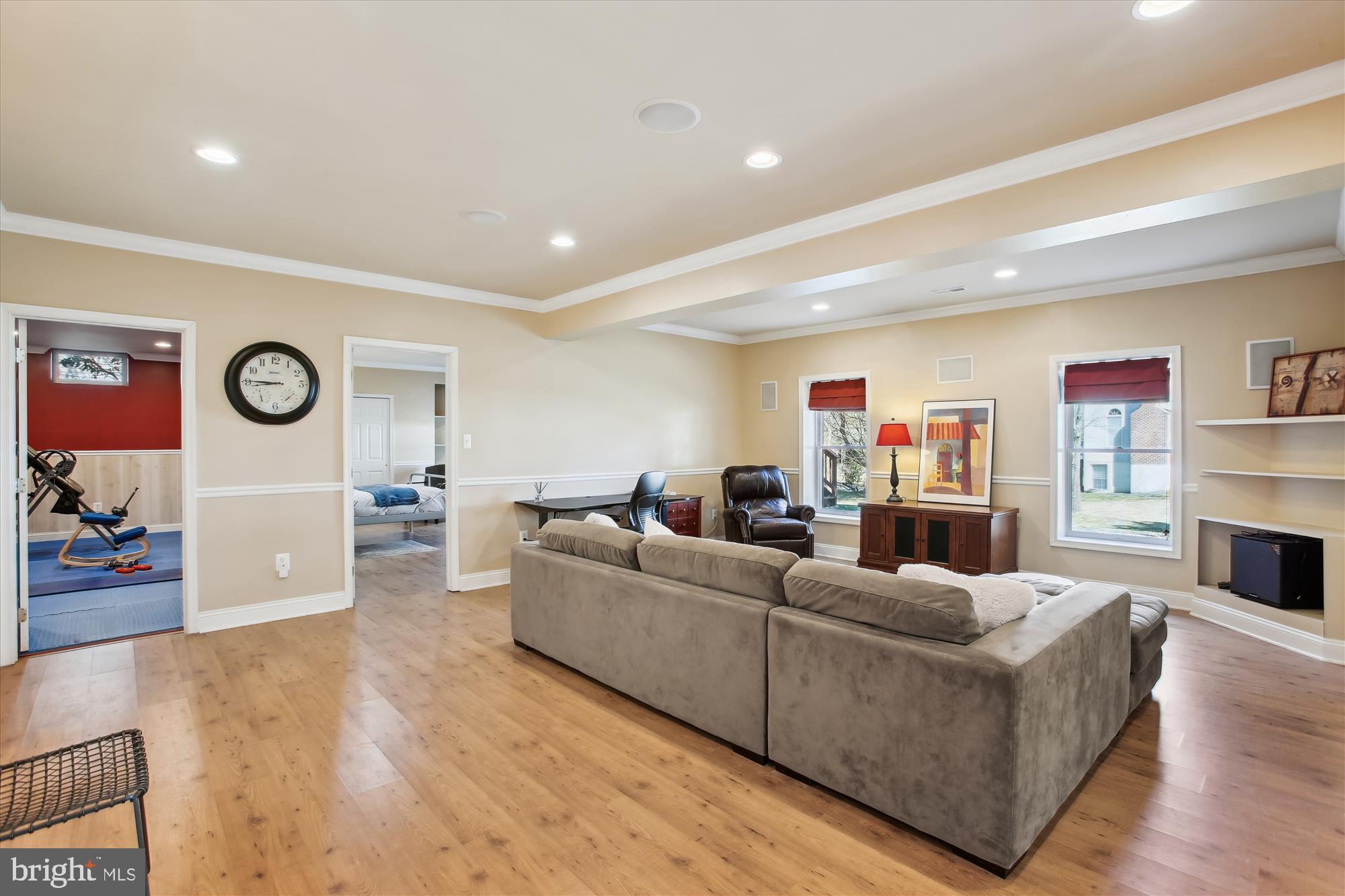 QUINCE ORCHARD KNOLLS - Residential