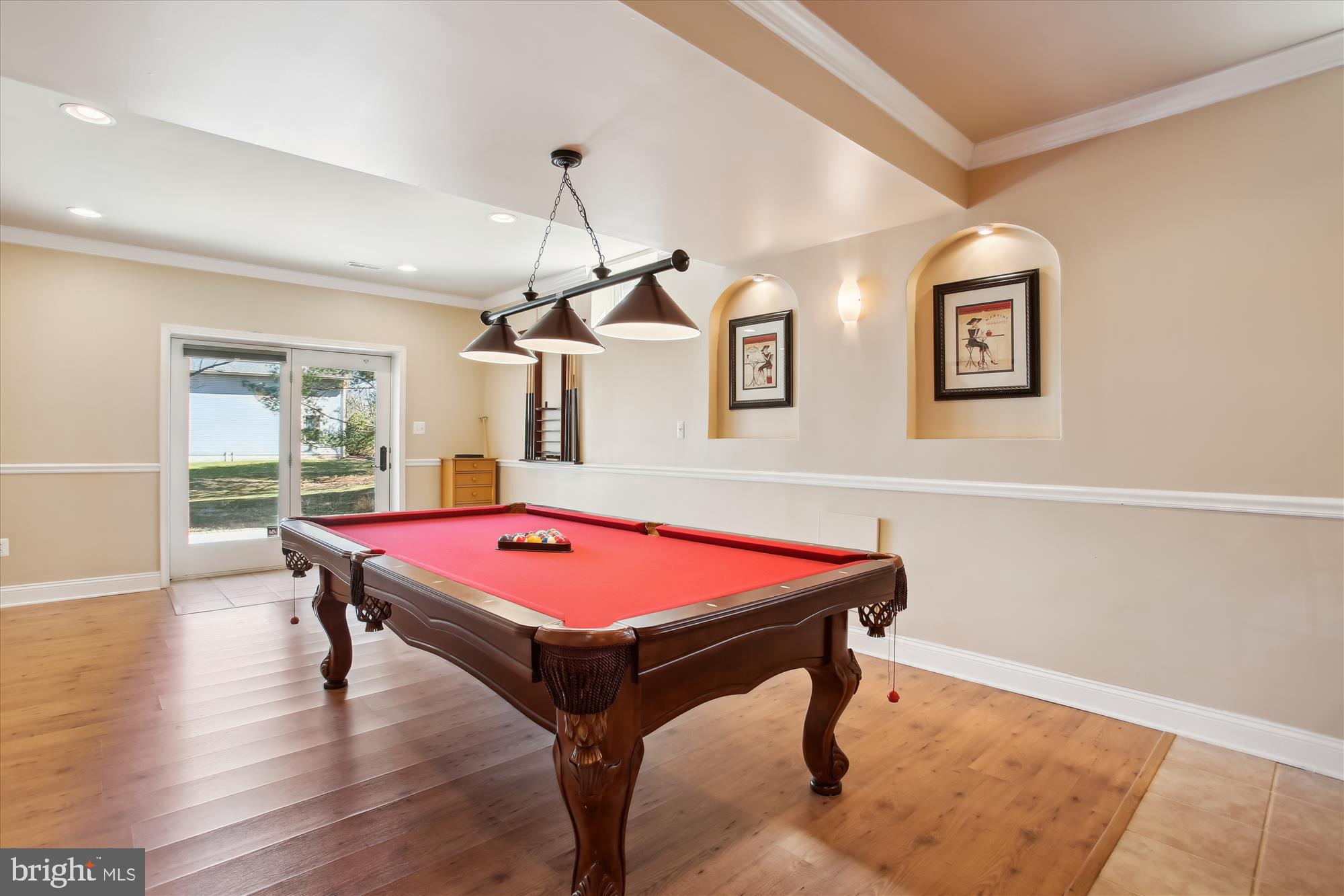 QUINCE ORCHARD KNOLLS - Residential