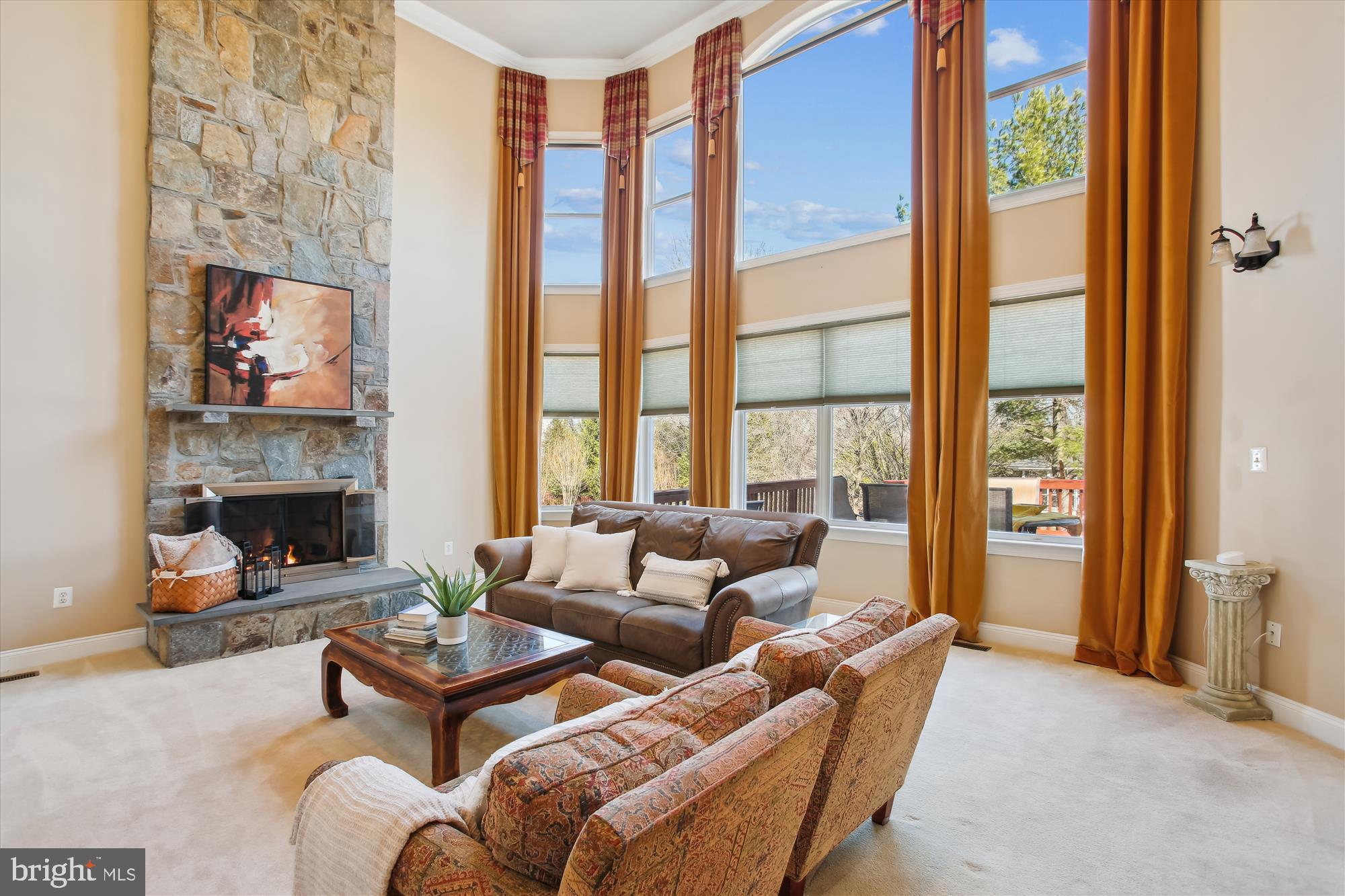 QUINCE ORCHARD KNOLLS - Residential