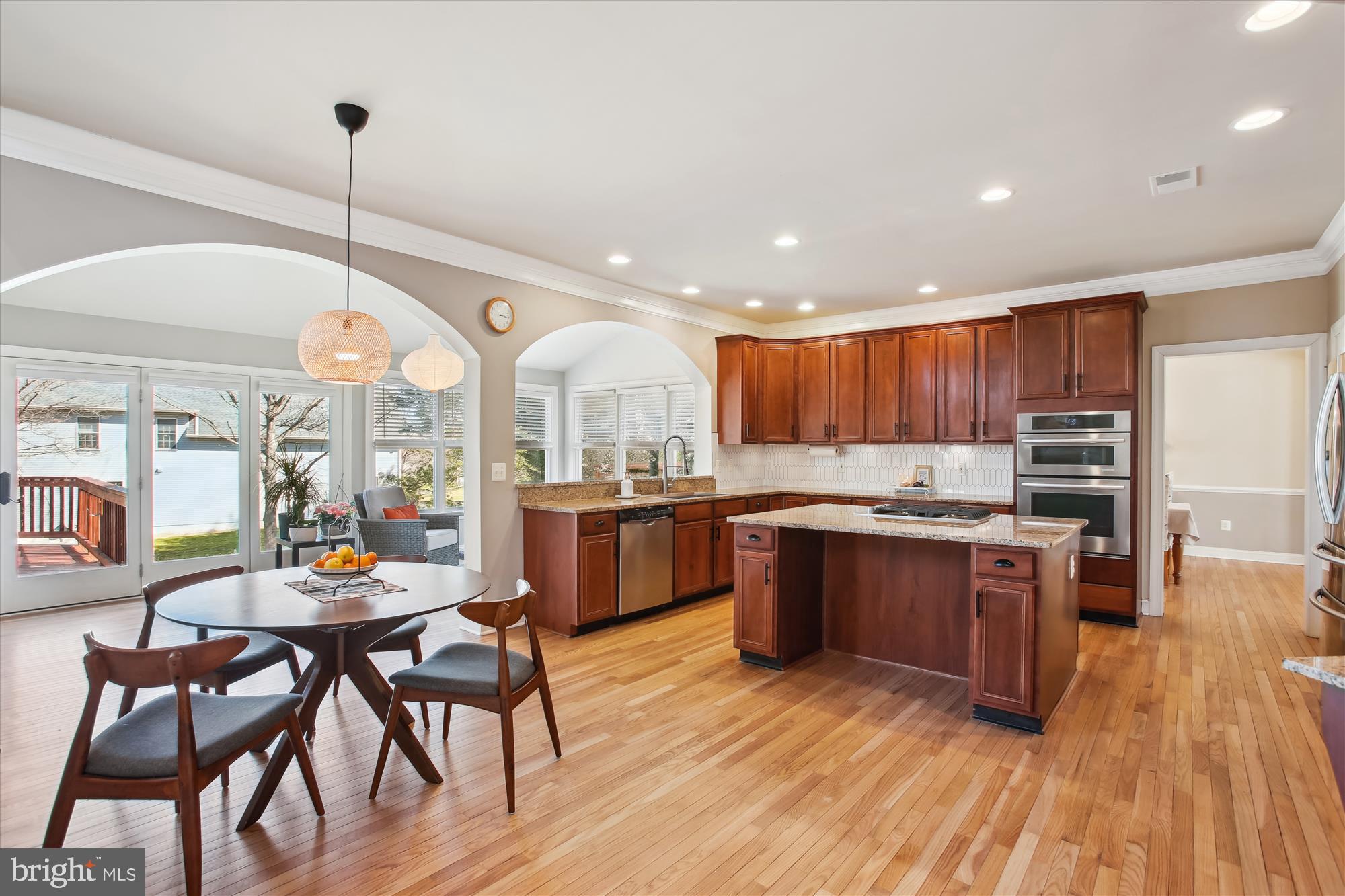 QUINCE ORCHARD KNOLLS - Residential