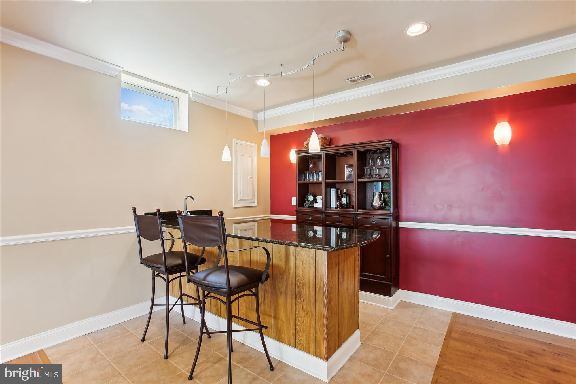 QUINCE ORCHARD KNOLLS - Residential