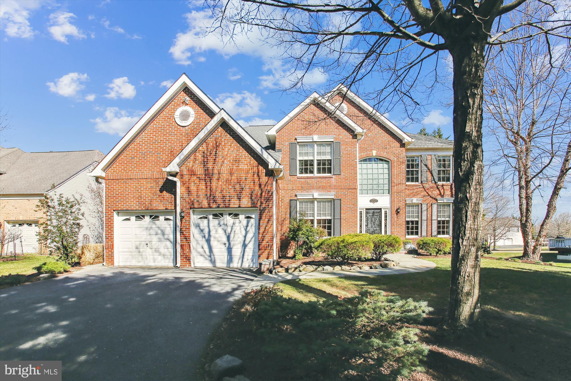 QUINCE ORCHARD KNOLLS - Residential