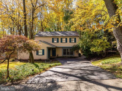 438 HOLLY LANE LAFAYETTE HILL PA 19444