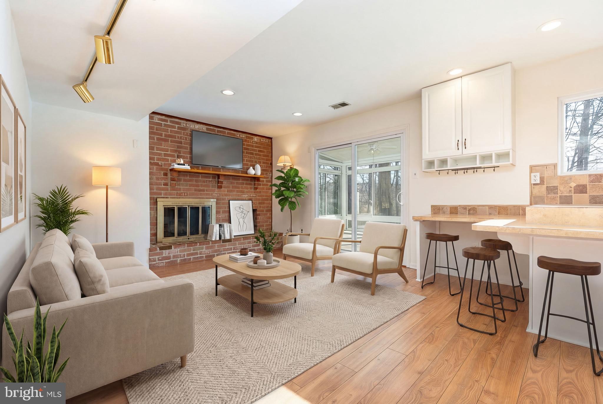 LAFAYETTE HILL - Residential