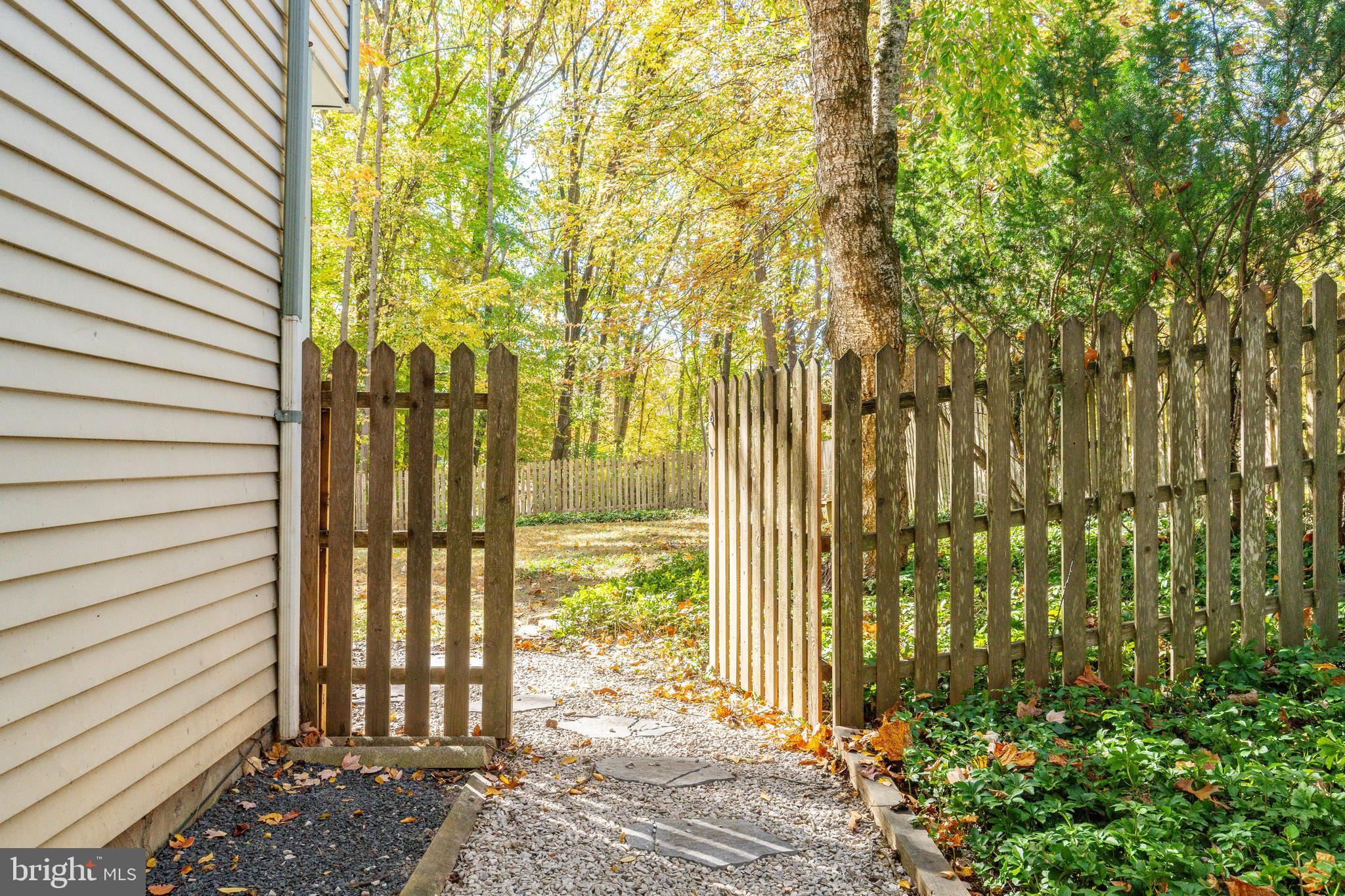 LAFAYETTE HILL - Residential