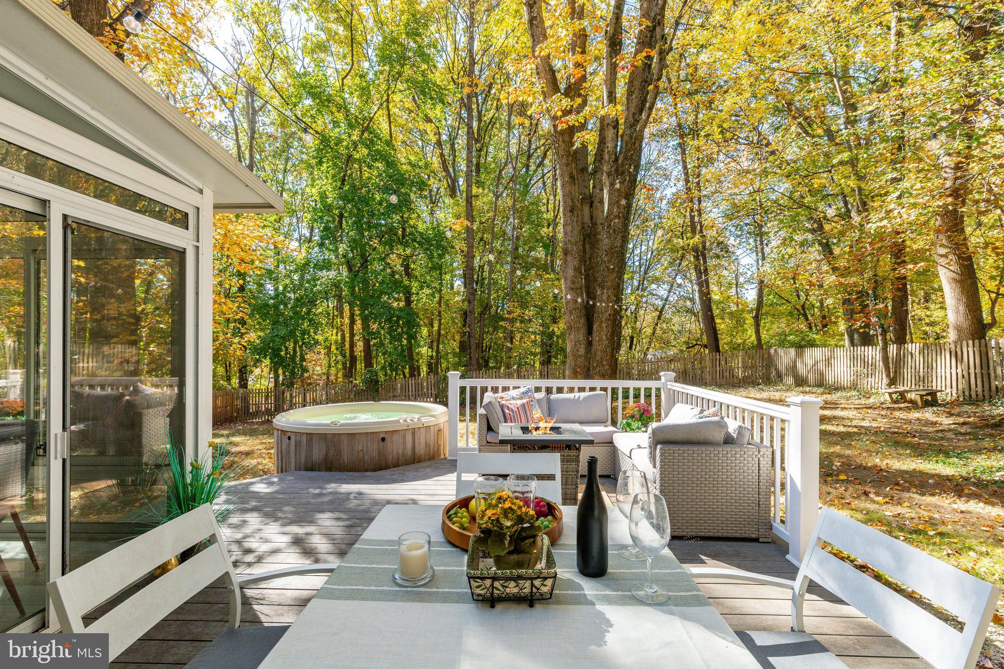 LAFAYETTE HILL - Residential