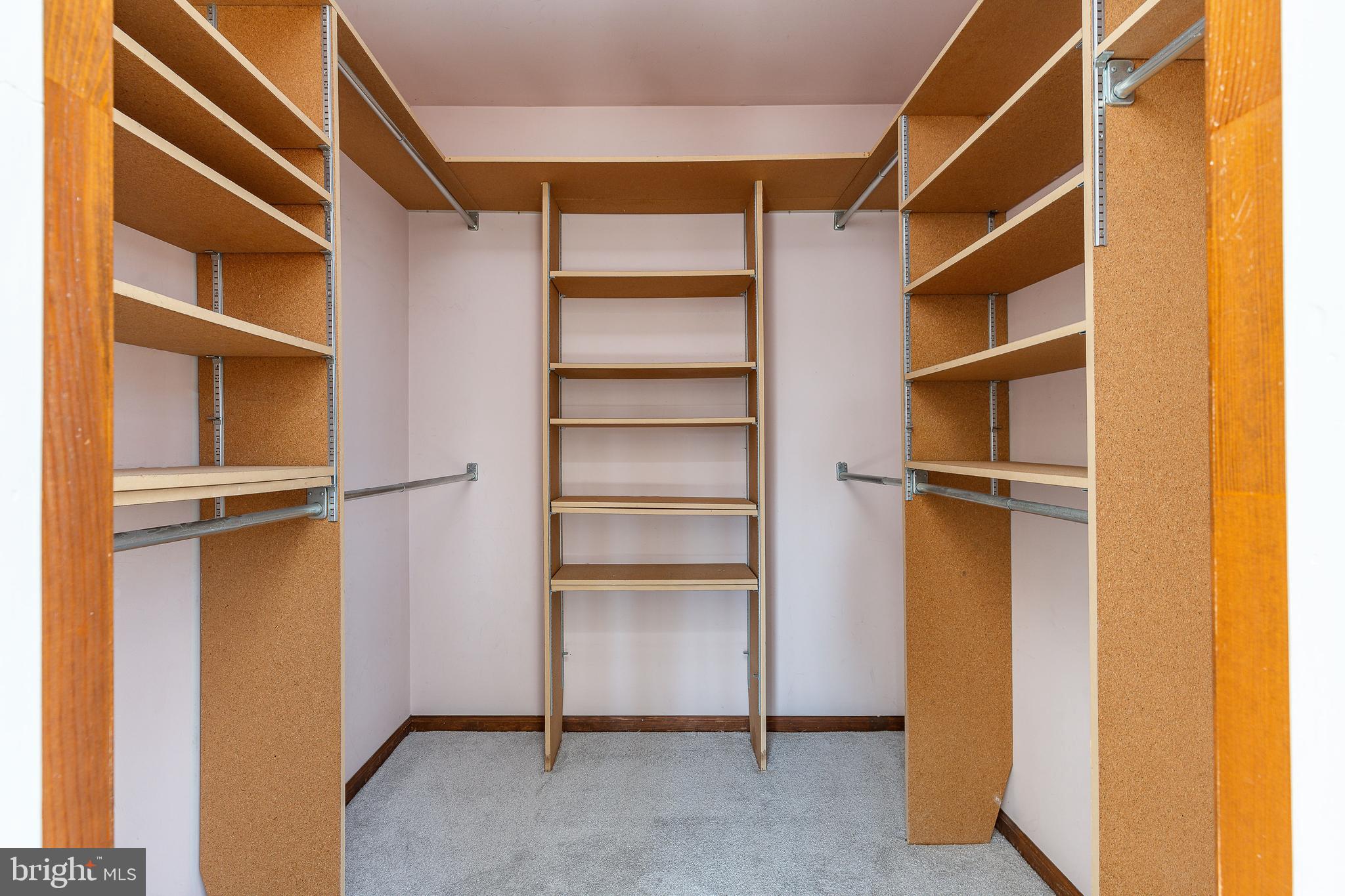 LAFAYETTE HILL - Residential