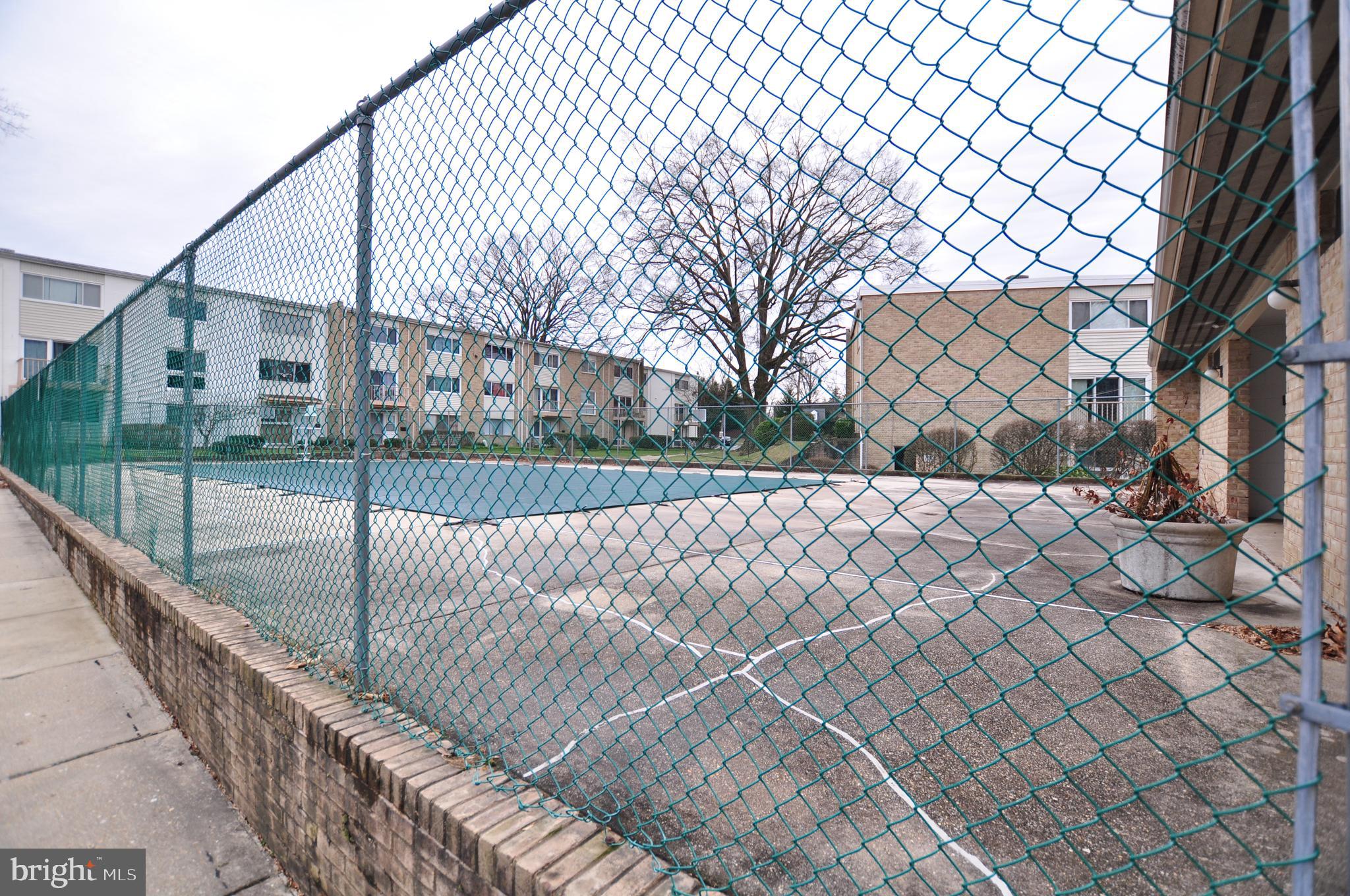 MONTGOMERY CENTURY - Residential Lease