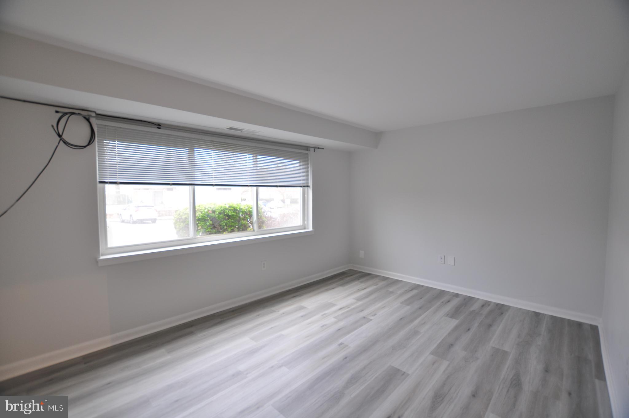 MONTGOMERY CENTURY - Residential Lease