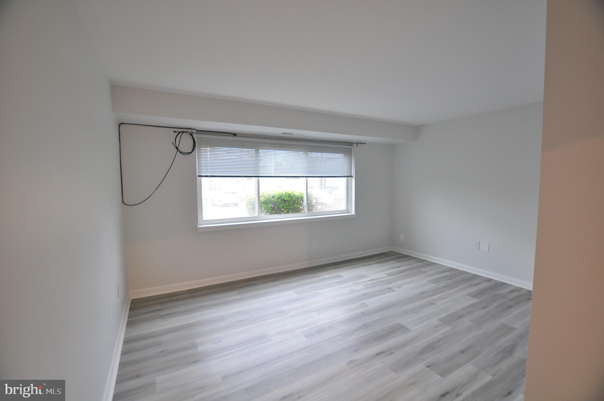 MONTGOMERY CENTURY - Residential Lease