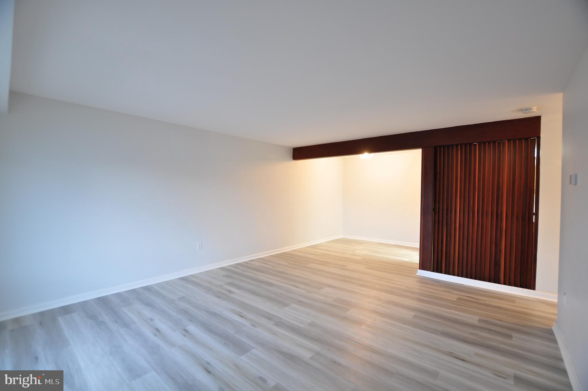 MONTGOMERY CENTURY - Residential Lease