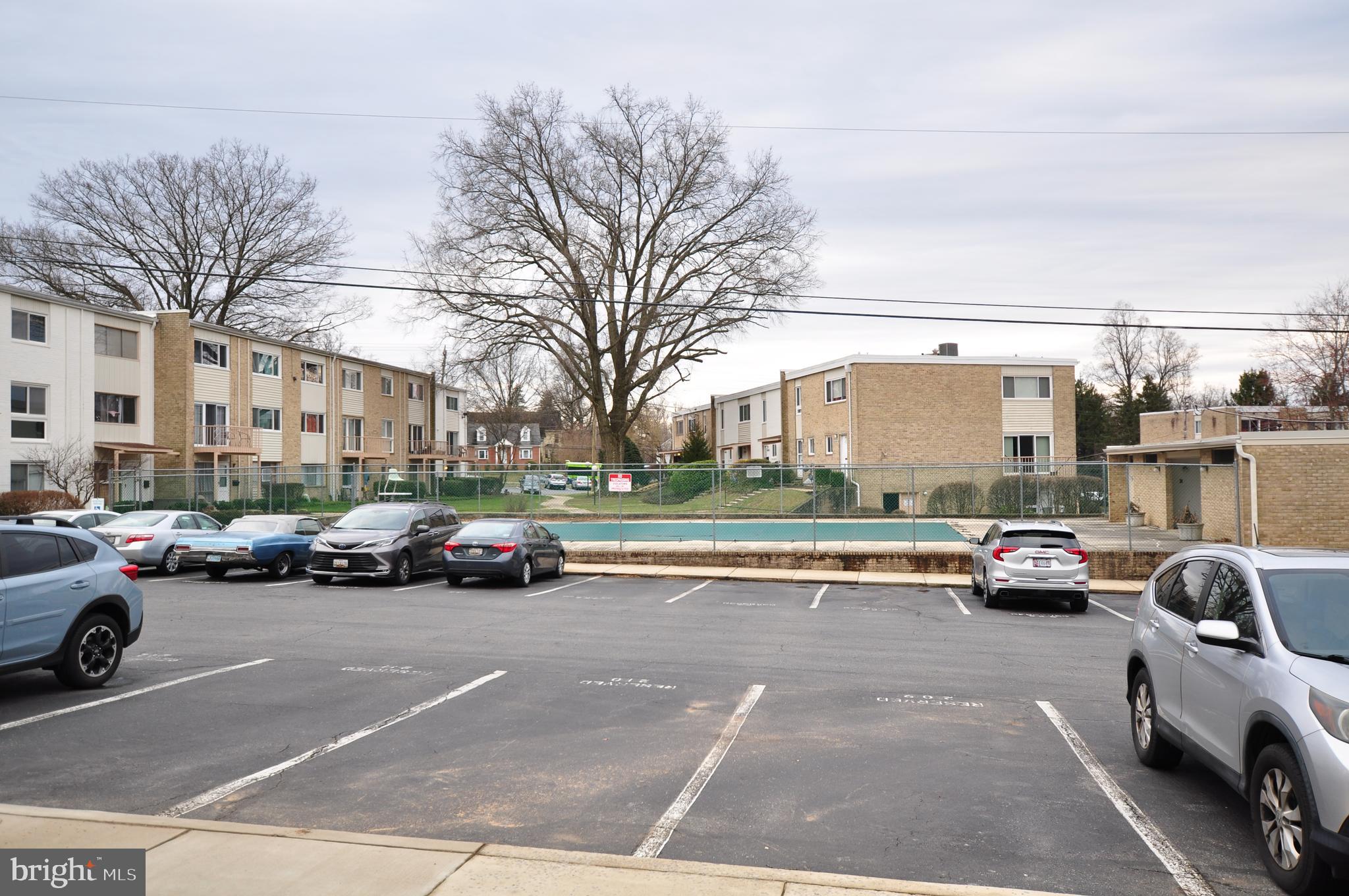 MONTGOMERY CENTURY - Residential Lease