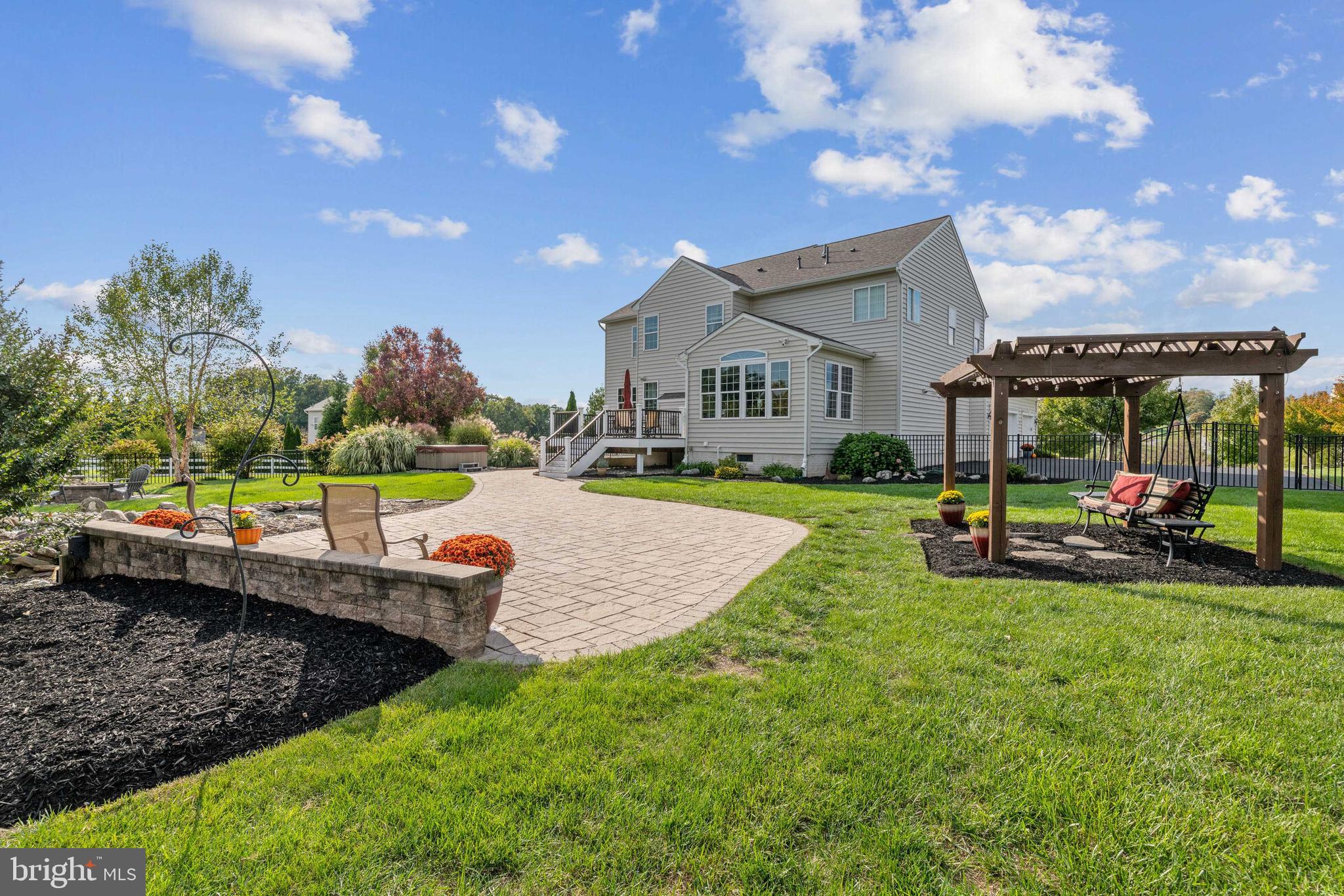 807 TALL GRASS ROAD