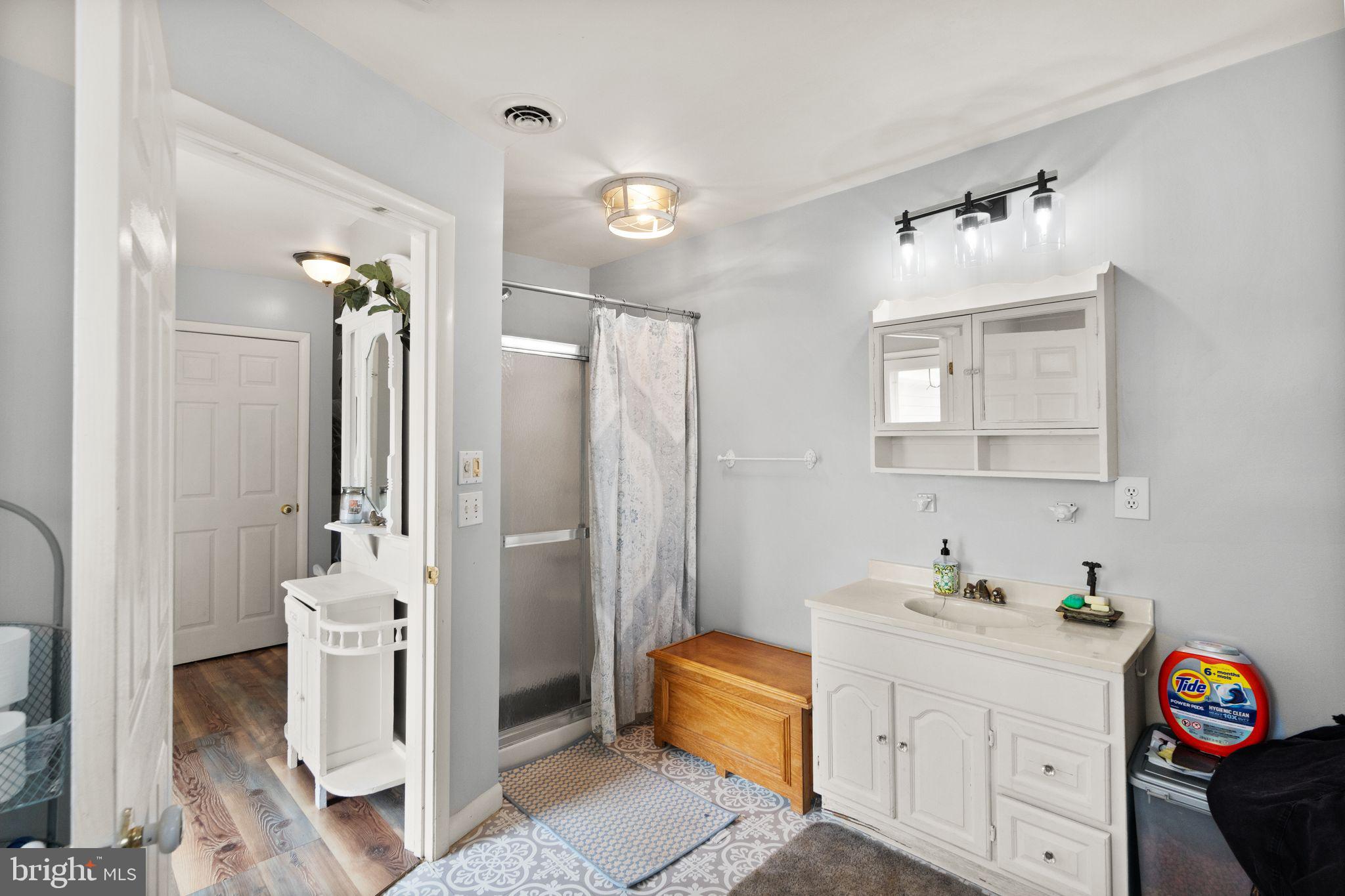 NOKESVILLE - Residential