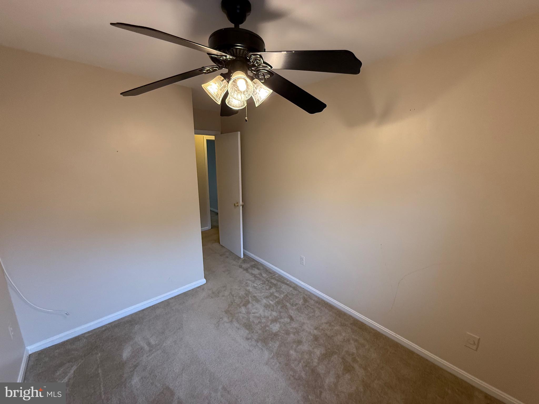 RYON WOODS - Residential Lease