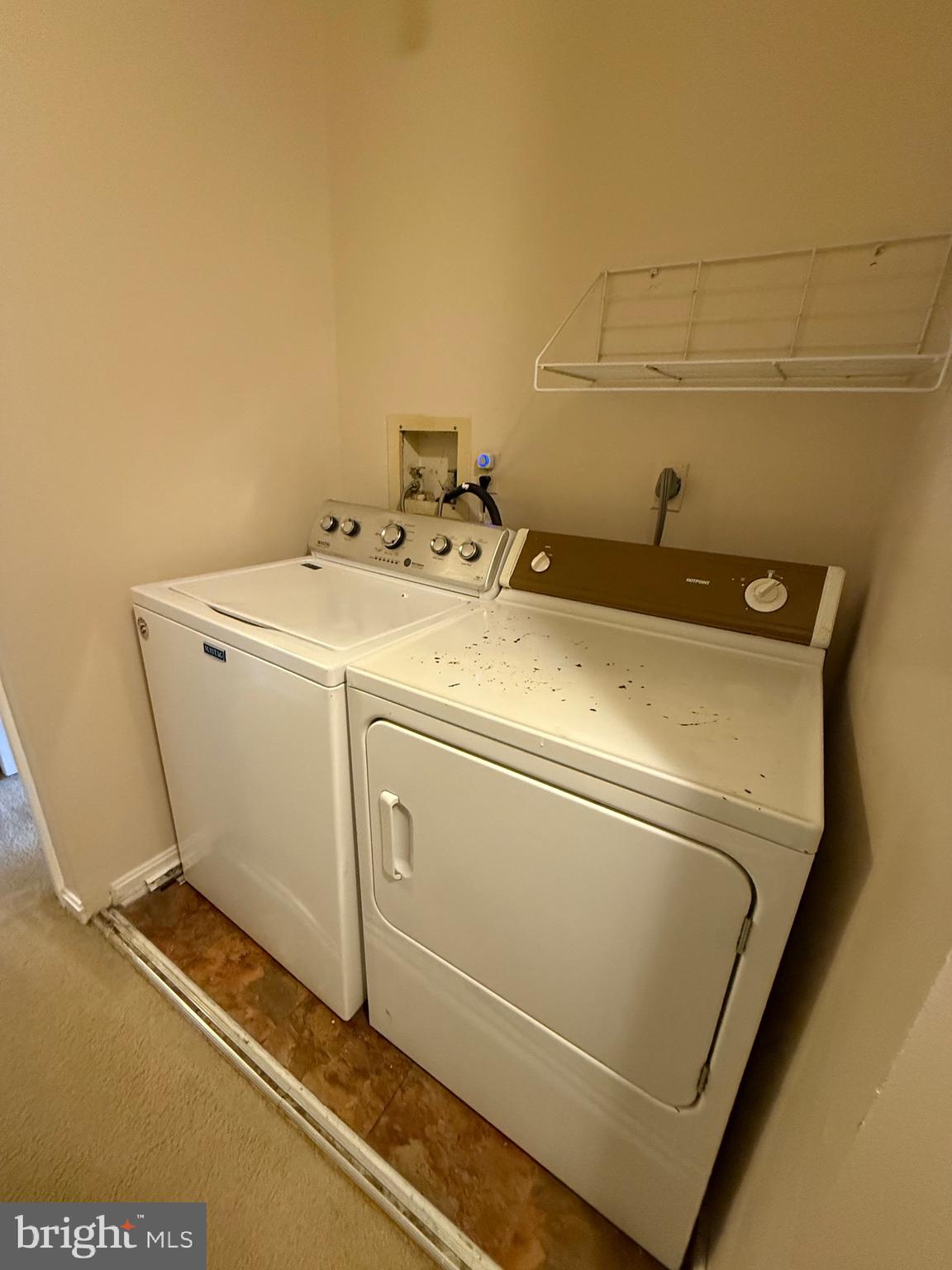 RYON WOODS - Residential Lease