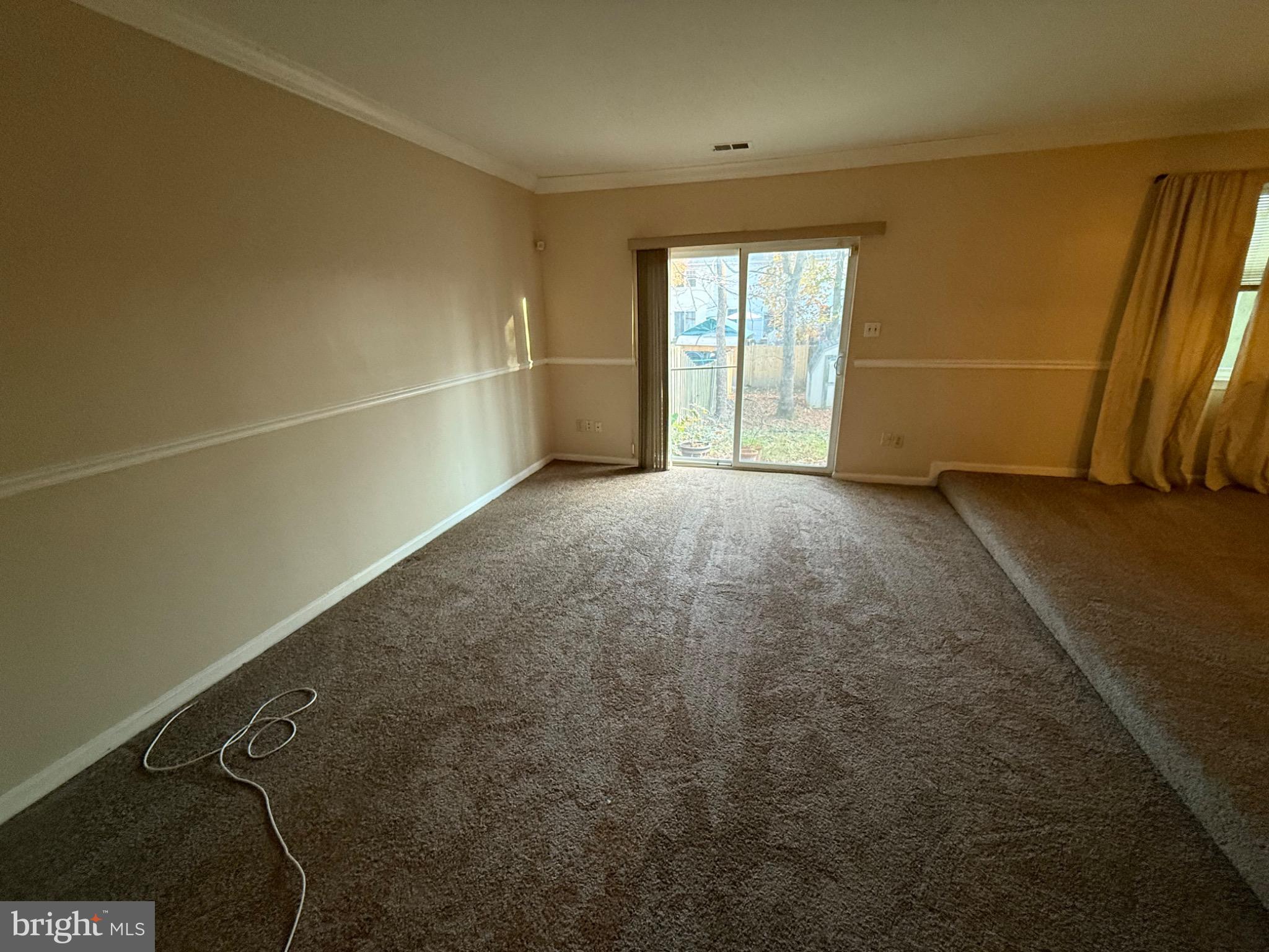 RYON WOODS - Residential Lease