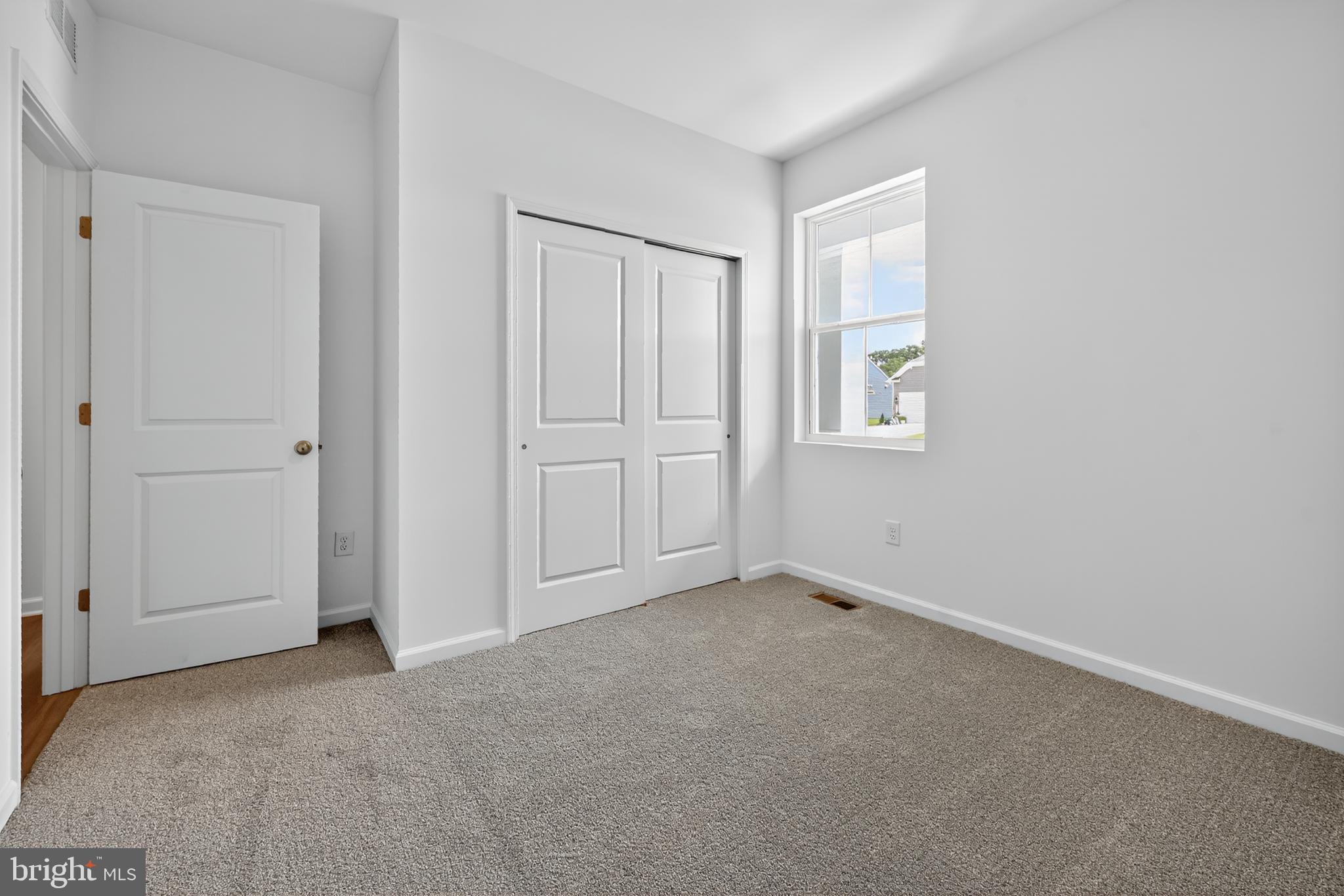 WOODFIELD - Residential