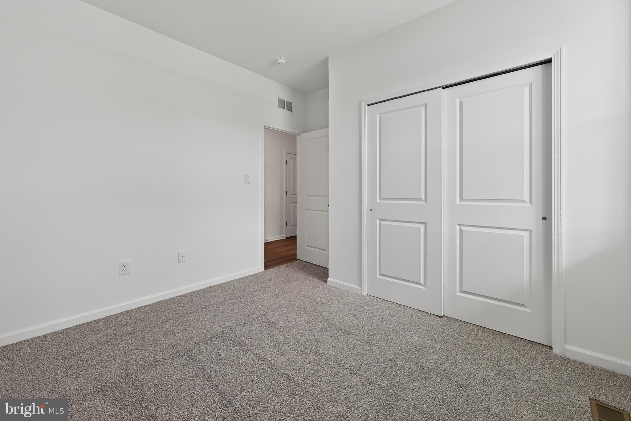 WOODFIELD - Residential