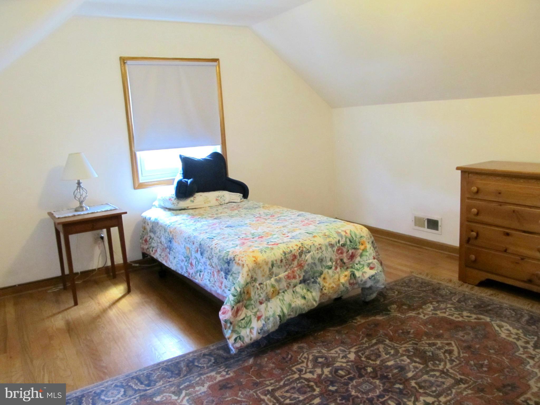 LONGCROSS HOMES - Residential