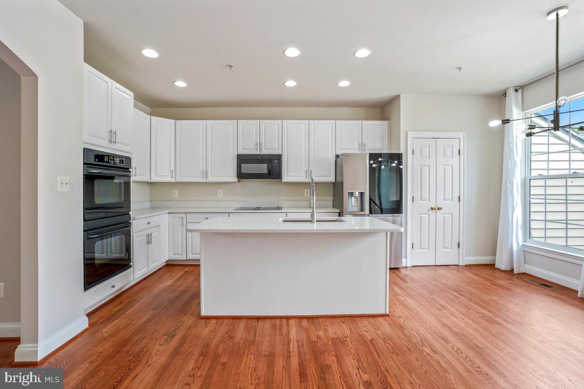 GREENWAY VILLAGE - Residential