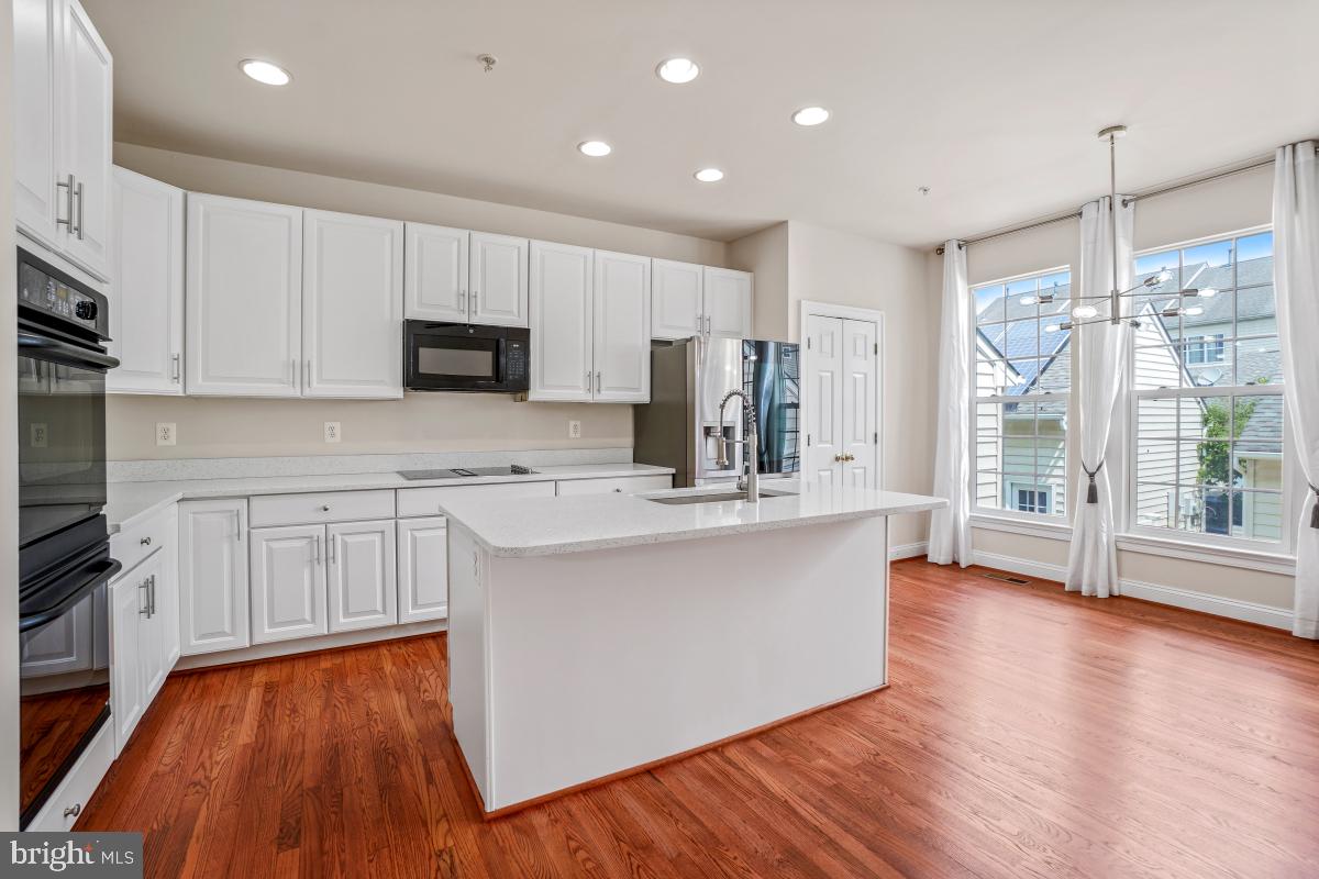 GREENWAY VILLAGE - Residential