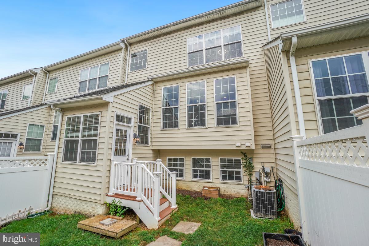 GREENWAY VILLAGE - Residential