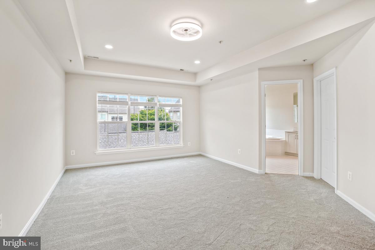 GREENWAY VILLAGE - Residential