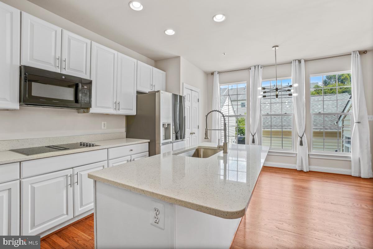 GREENWAY VILLAGE - Residential