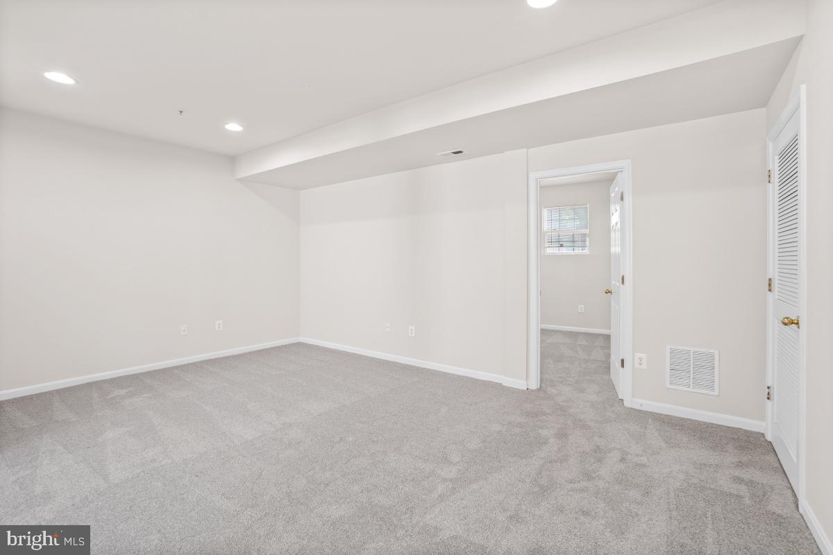 GREENWAY VILLAGE - Residential