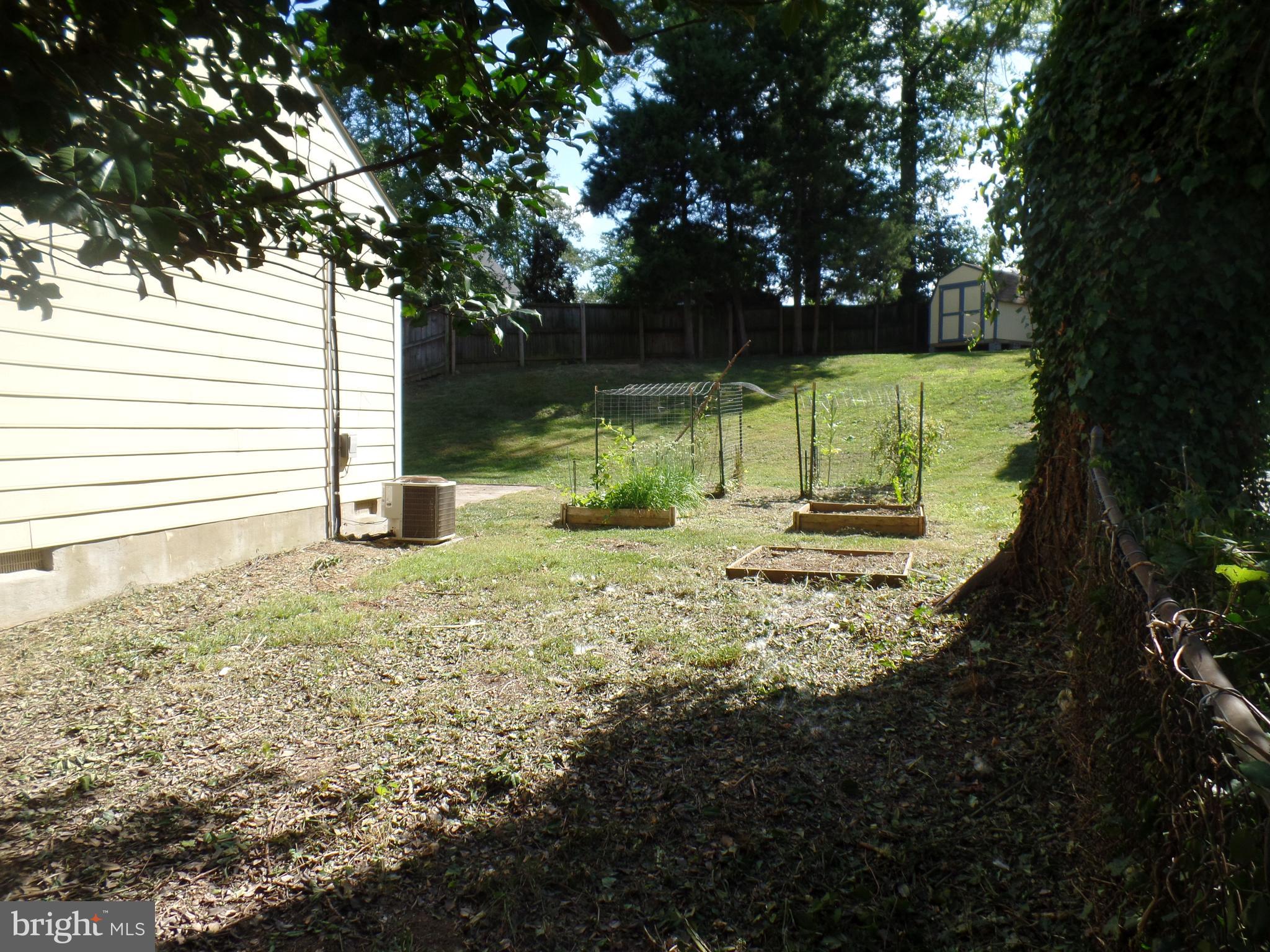 PIMMIT HILLS - Residential