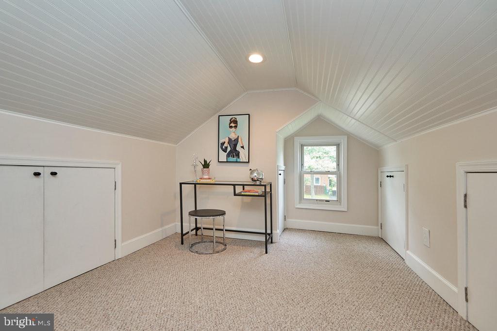 CARLIN SPRINGS - Residential