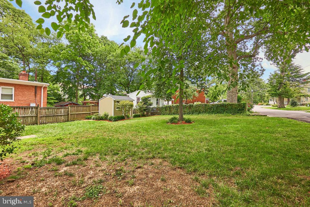 CARLIN SPRINGS - Residential