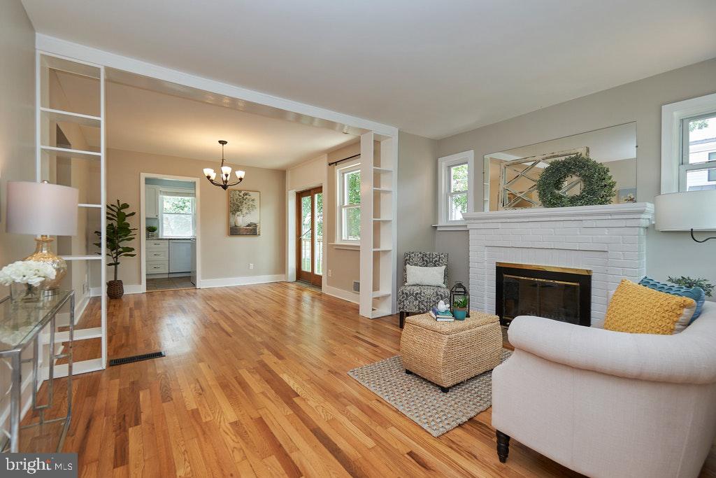 CARLIN SPRINGS - Residential