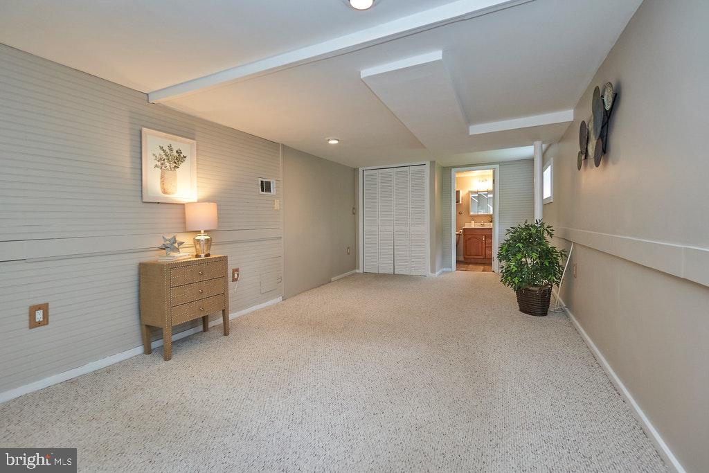 CARLIN SPRINGS - Residential