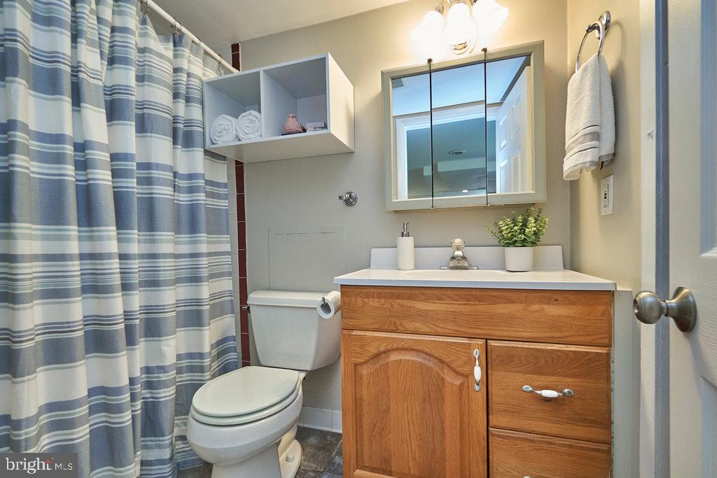 CARLIN SPRINGS - Residential