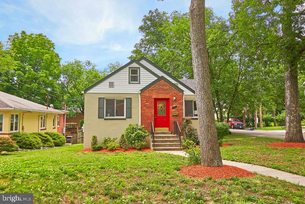 CARLIN SPRINGS - Residential