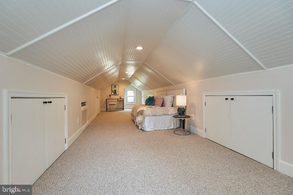 CARLIN SPRINGS - Residential